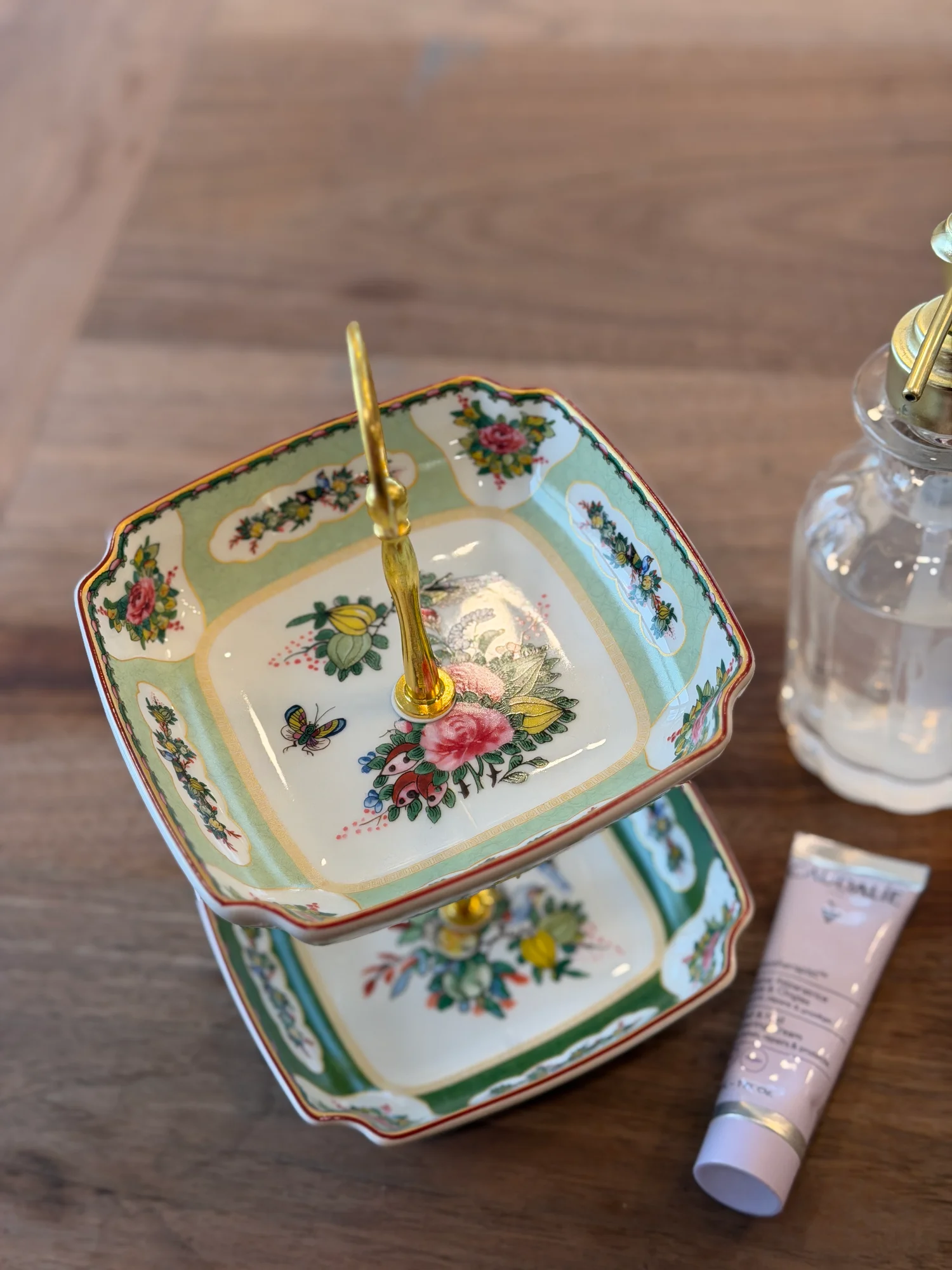 Petite Famille Rose Stand — Gilded Tiers
